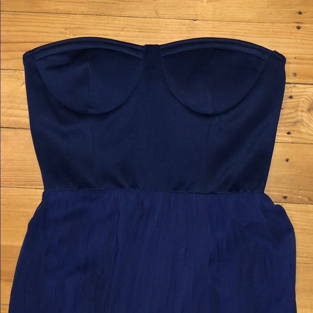 Strapless dress